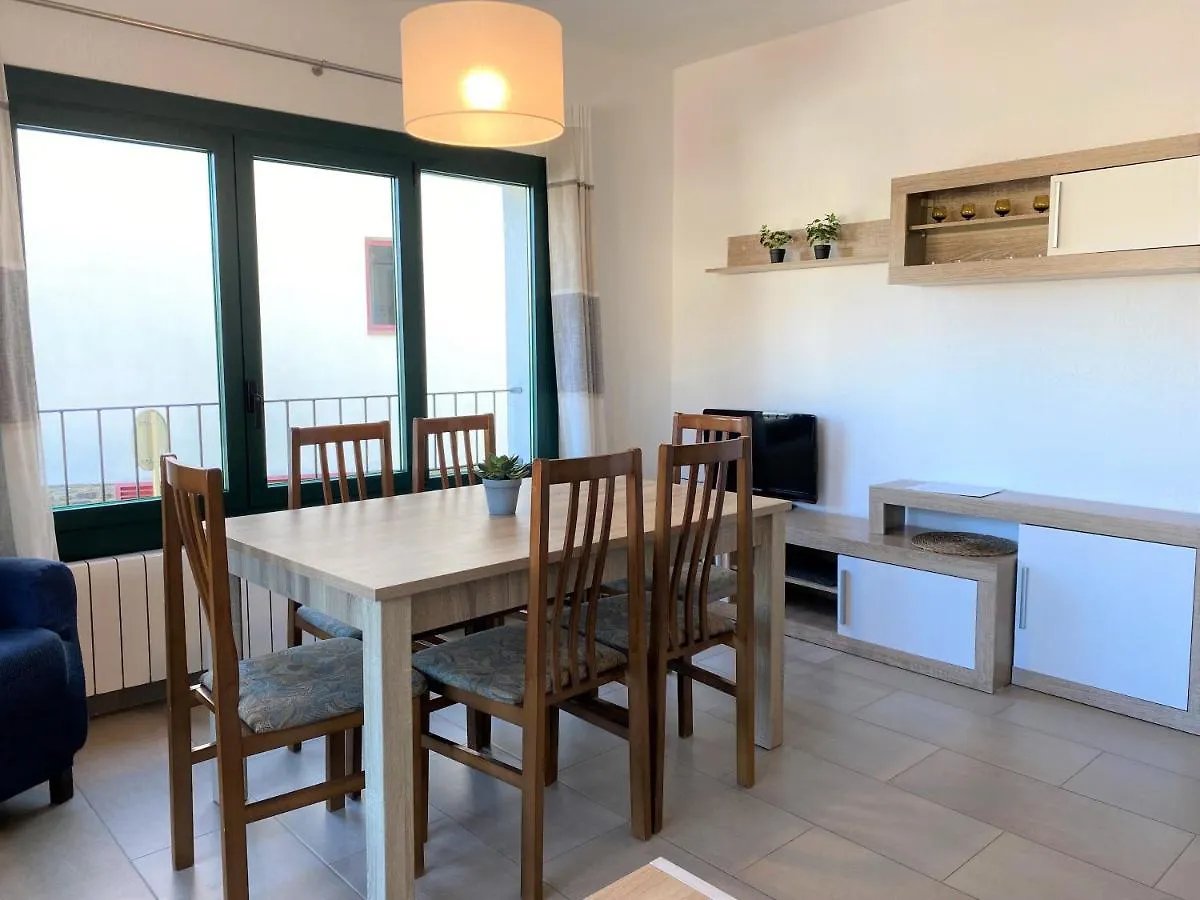 Вилла Trilla - Casa Reformada Con Garaje Y Terraza Кадакес 0*,  Испания